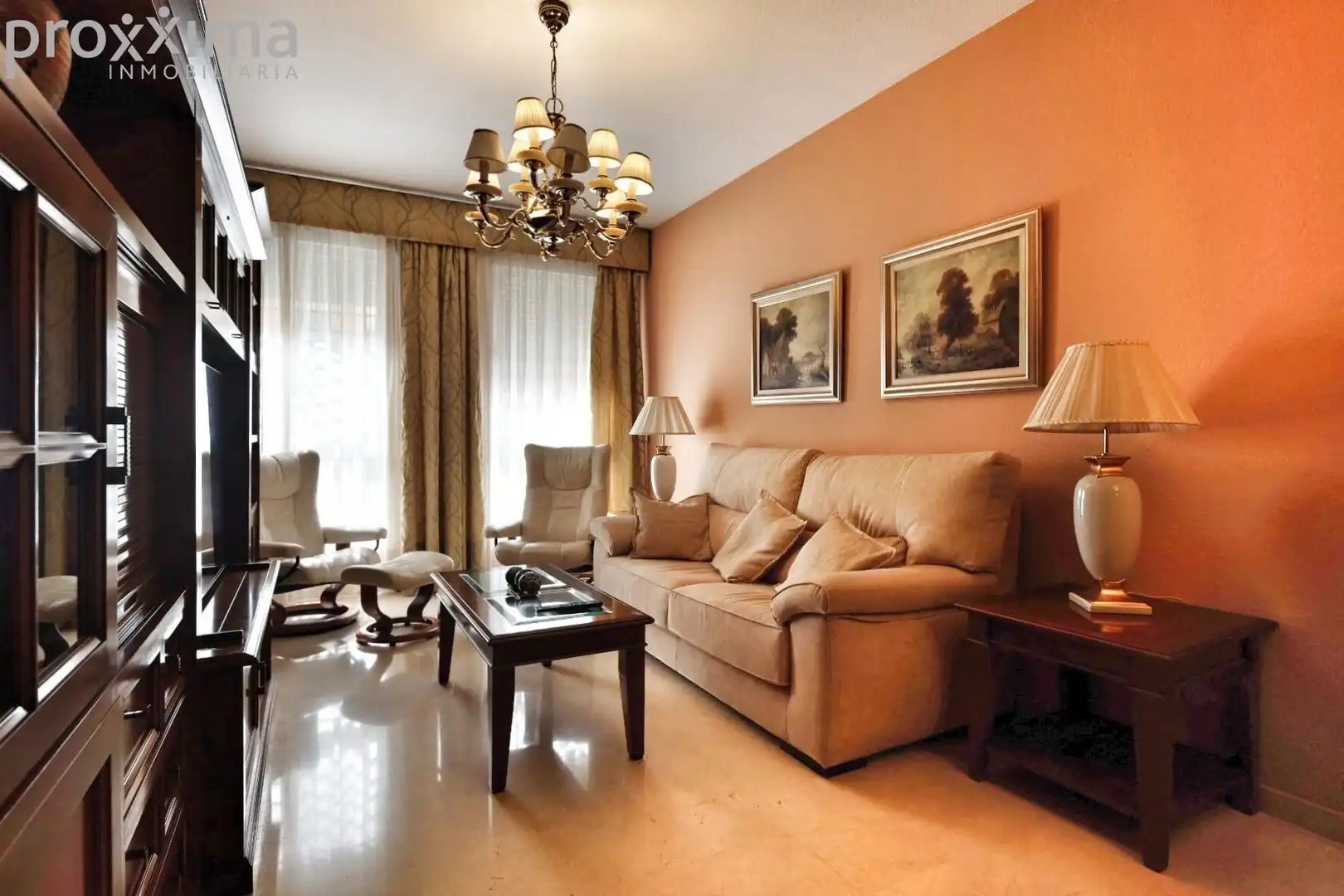 Sala de estar de Piso en venta en Sevilla con Aire acondicionado, Trastero y Piscina comunitaria