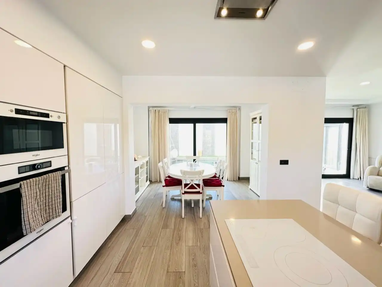 Cocina de Casa o chalet en venta en Nerja con Aire acondicionado, Jardín privado y Trastero