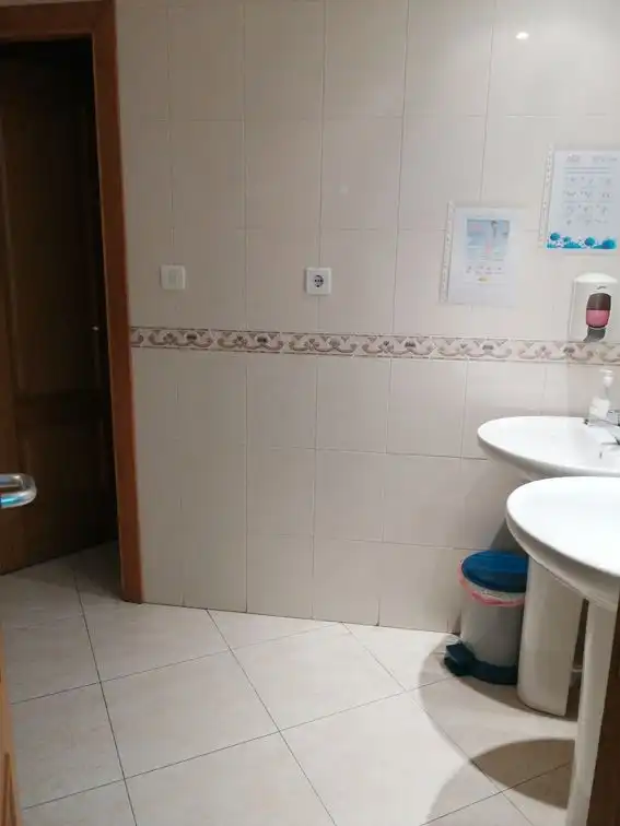 Badezimmer von Geschaftsraum zur Miete in A Coruña Capital  mit Heizung