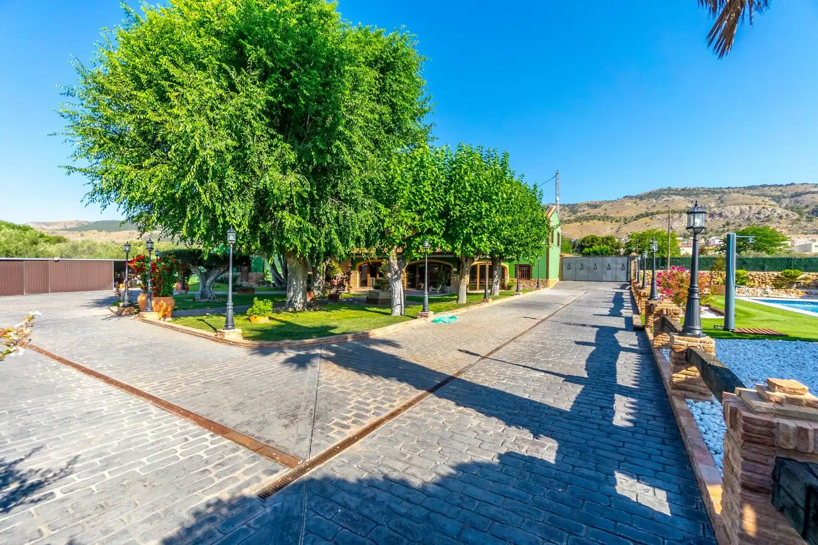 Detached house with pool to rent in Onil, imagen 10