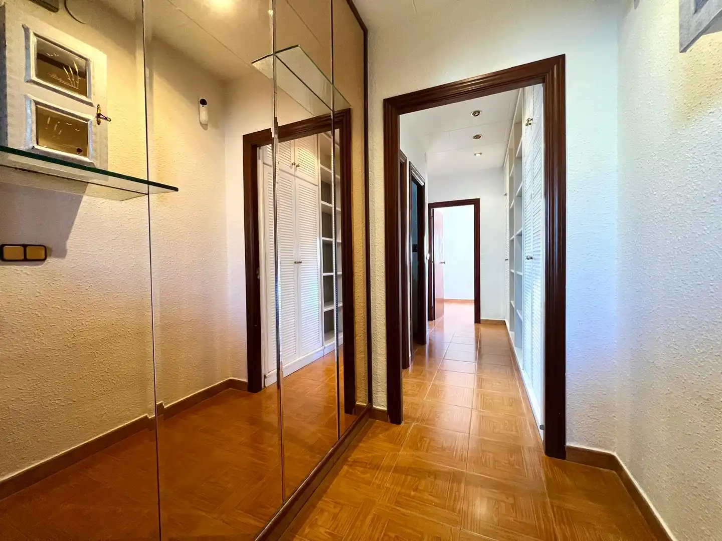 Flat for sale in Barcelona  with Alarm