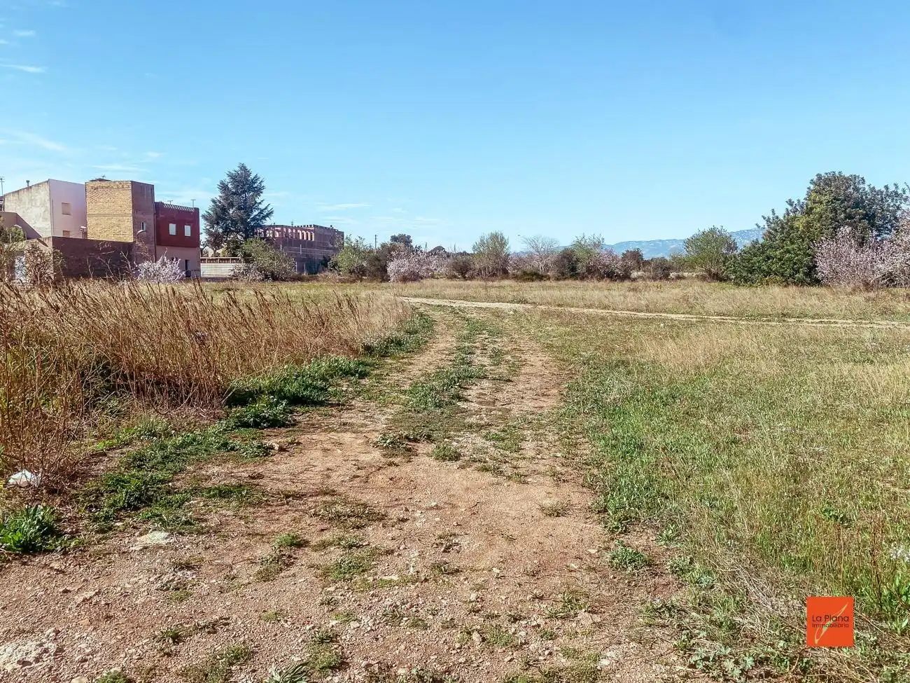 Terreno residencial en venta en Santa Bàrbara, imagen 2