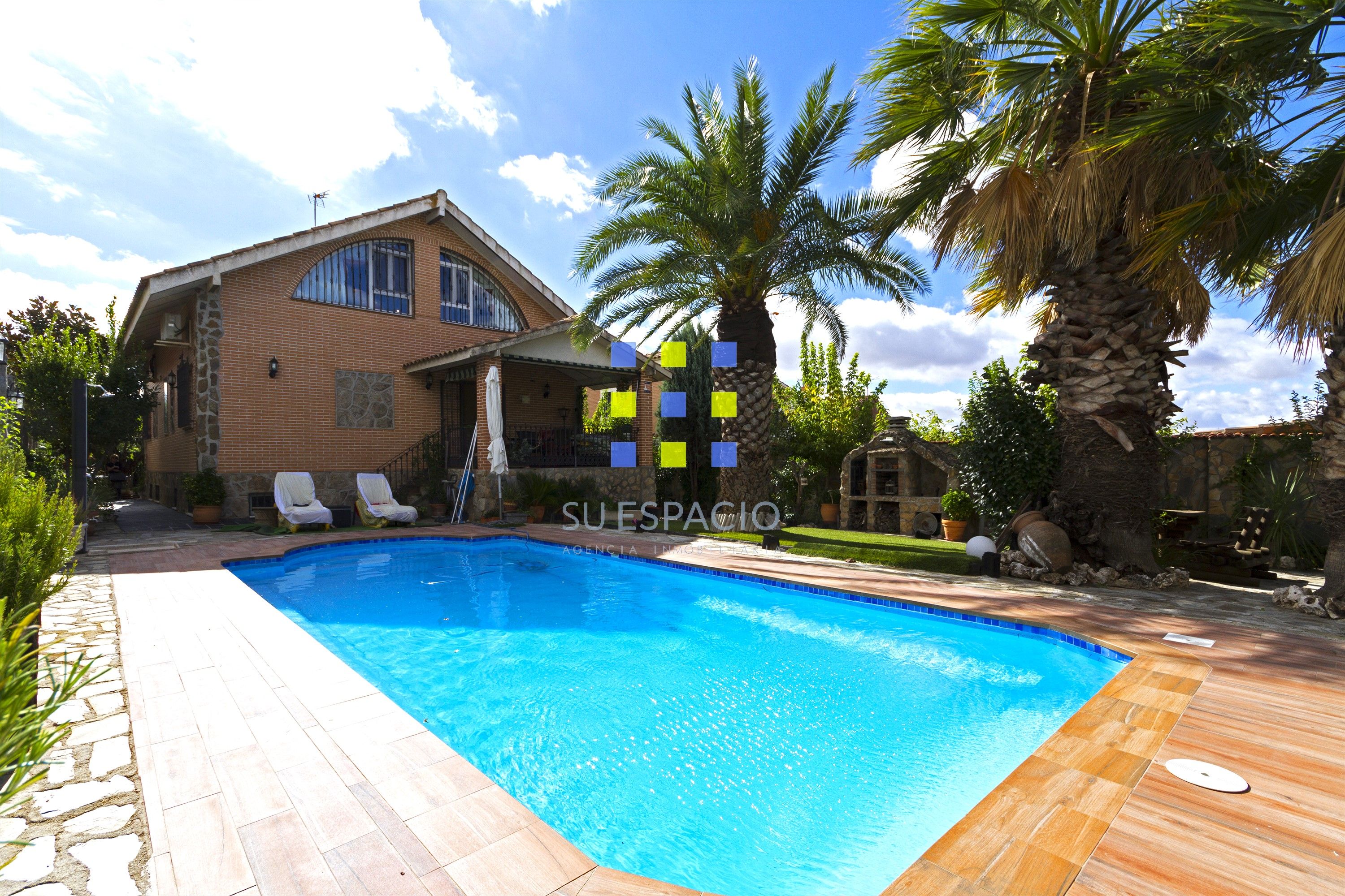 Piscina de Casa o xalet en venda en Carranque amb Aire condicionat, Calefacció i Jardí privat