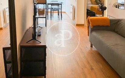 Living room of Flat to rent in  Barcelona Capital  with Air Conditioner, Heating and Furnished