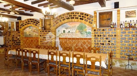 VENTA DE CASA SEÑORIAL CON BODEGA Y 40.000 M2 DE PARCELA  EN ASPE, imatge 3