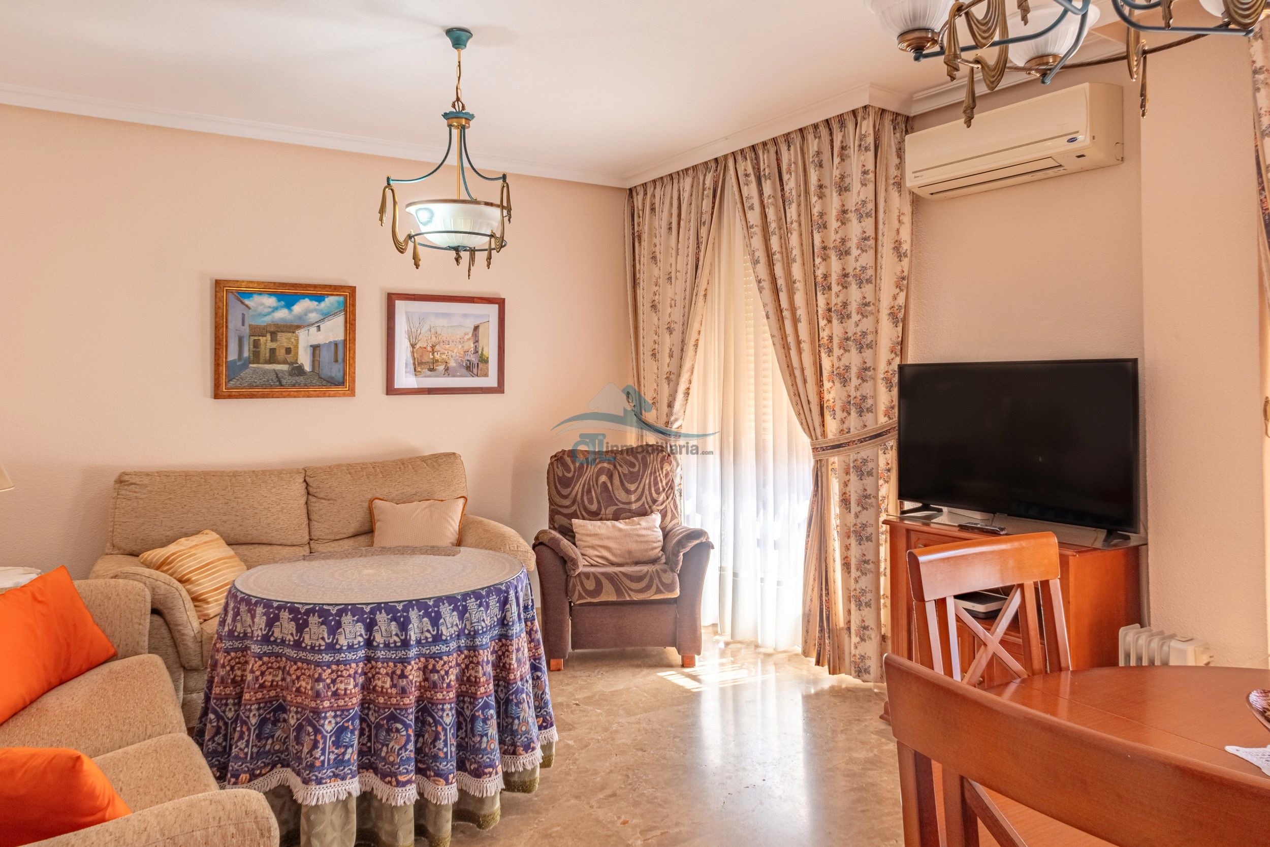 Flat to rent in Calle Pintor Romero de Torres, Zona Hospital