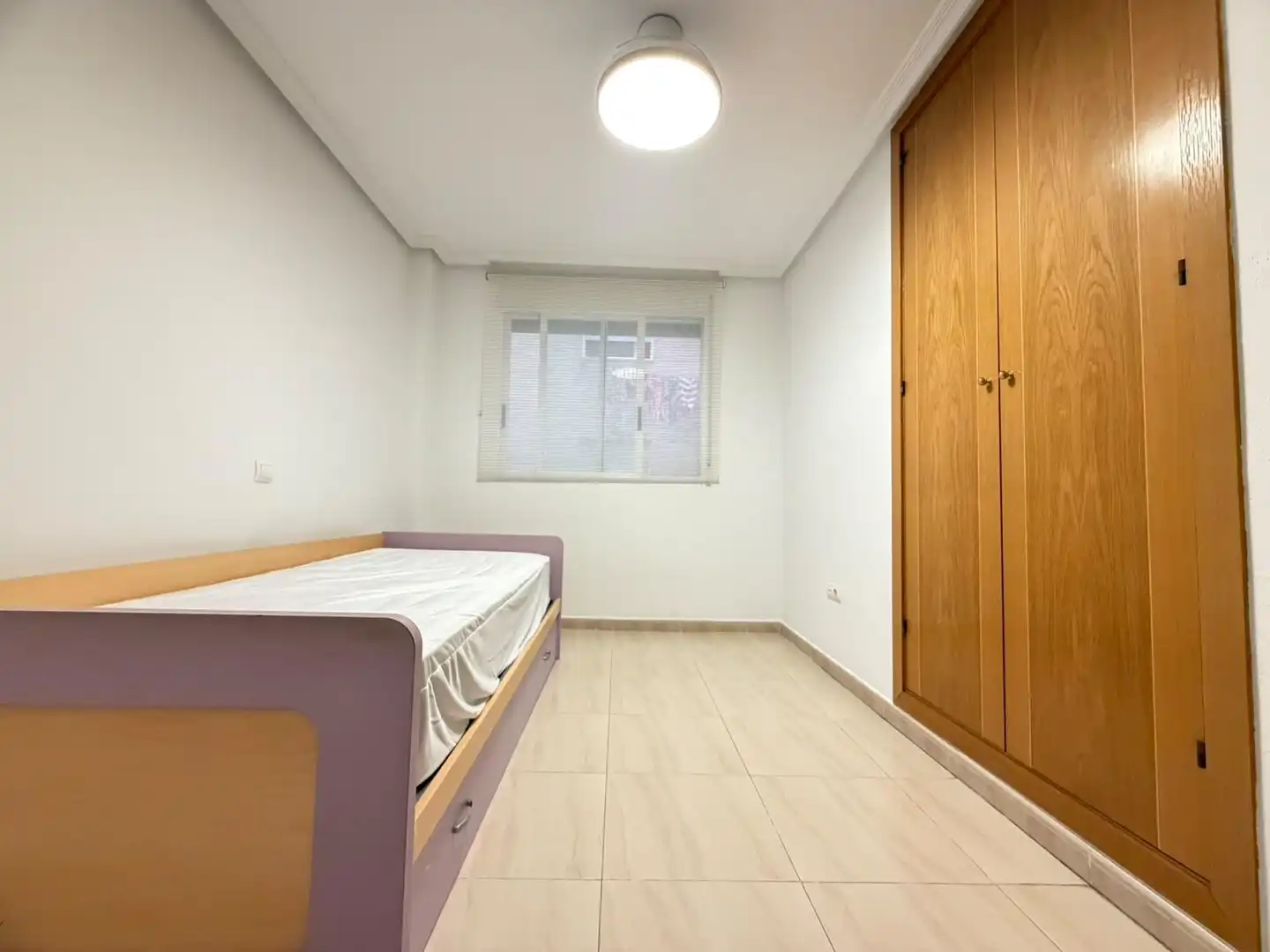 Habitación de Piso de alquiler en Alicante / Alacant con Aire acondicionado, Amueblado y Piscina comunitaria