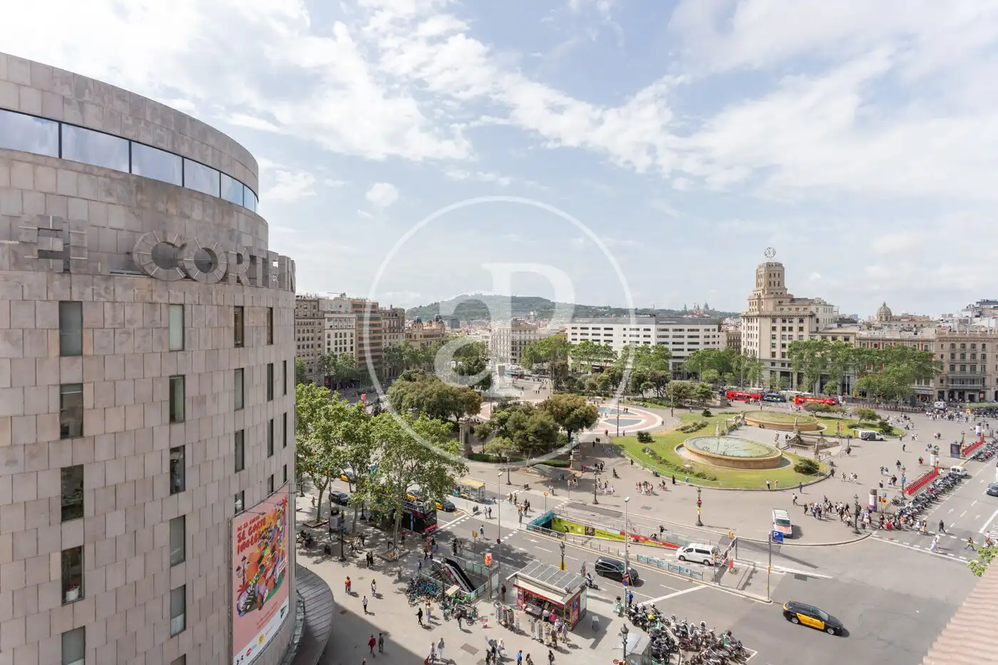 Vista exterior de Pis en venda en Barcelona amb Aire condicionat, Calefacció i Terrassa