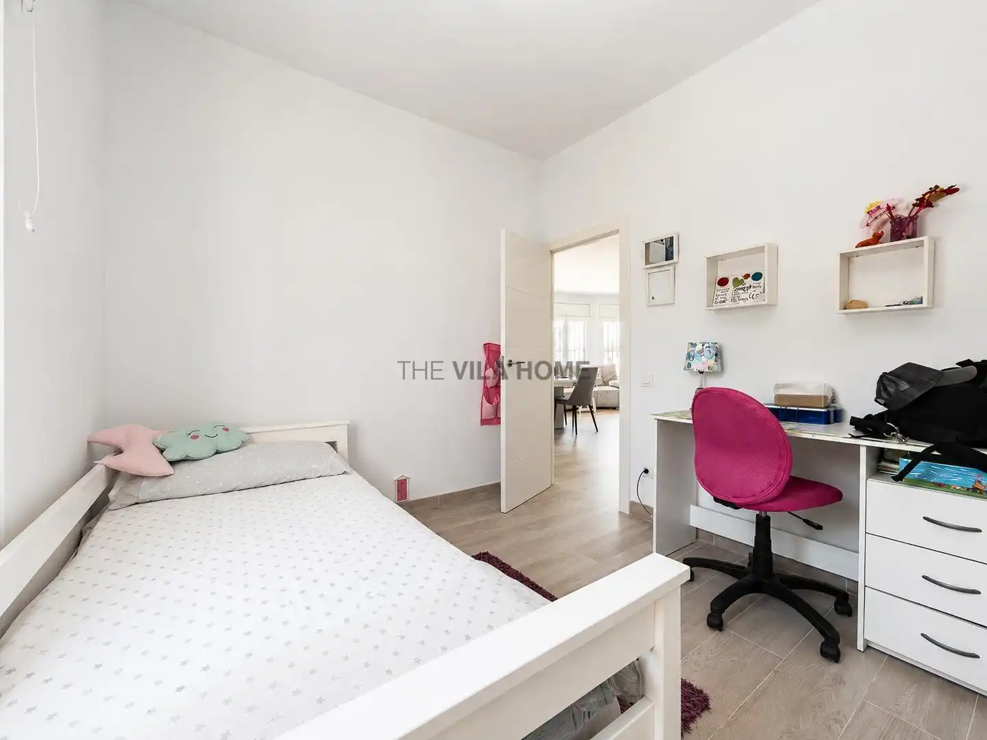 Habitación de Casa o chalet en venta en Vilanova i la Geltrú con Aire acondicionado, Calefacción y Jardín privado
