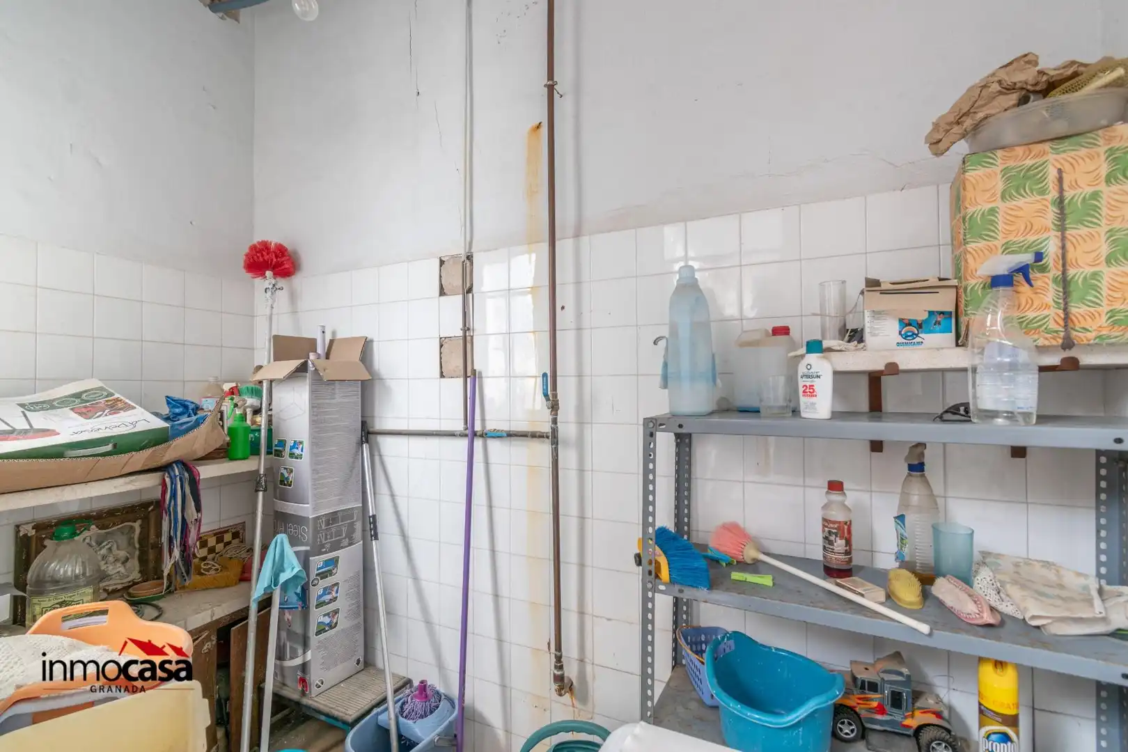 Kitchen of Buildings for sale in Priego de Córdoba