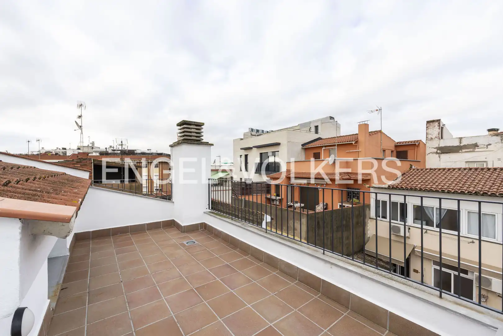 Terraza de Dúplex en venta en Santa Perpètua de Mogoda con Calefacción, Parquet y Terraza