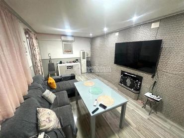 Casa con balcón en venta en Av. San Sebastián