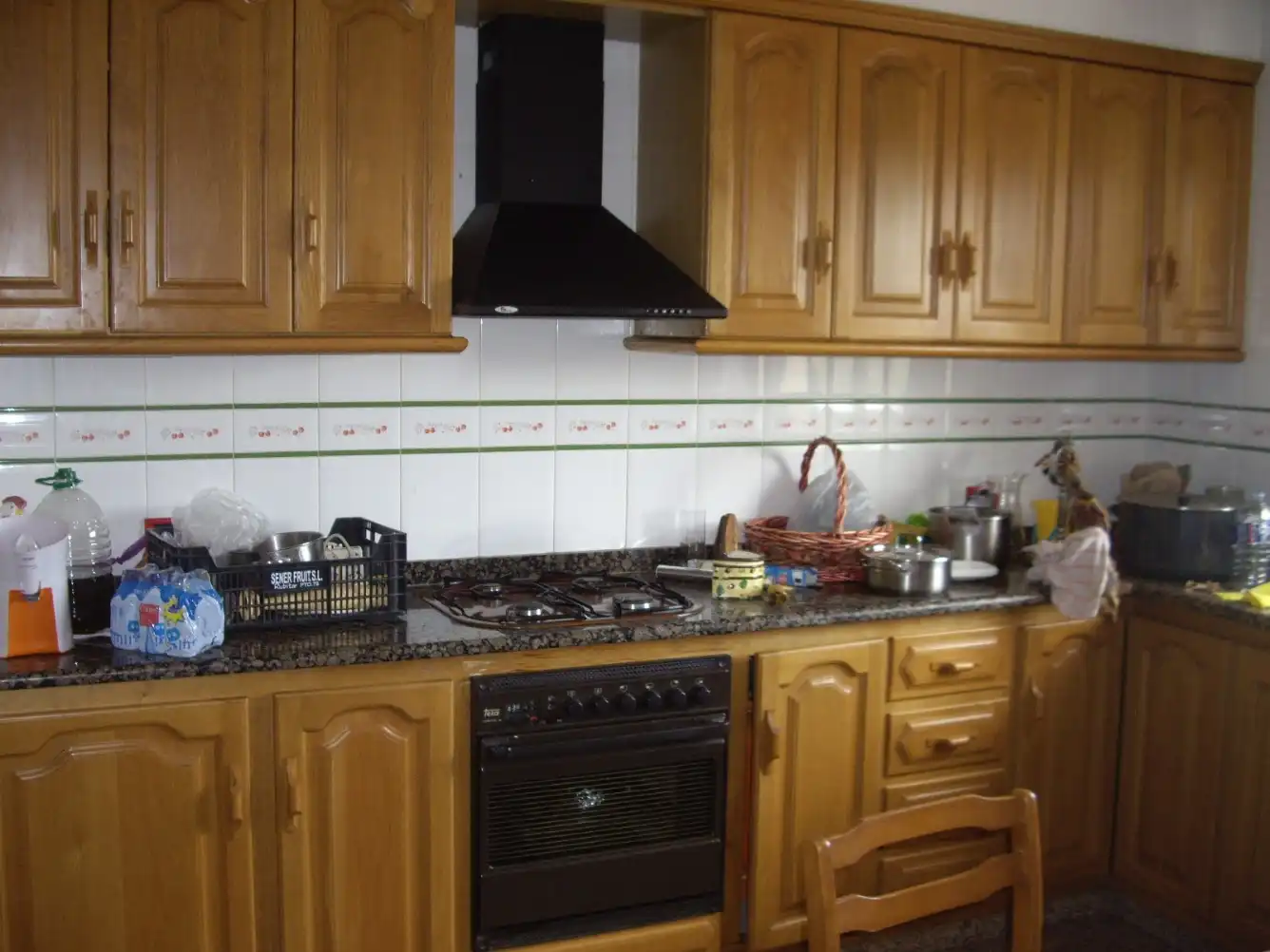 Cuina de Casa o xalet en venda en Castellón de la Plana / Castelló de la Plana amb Aire condicionat, Calefacció i Jardí privat