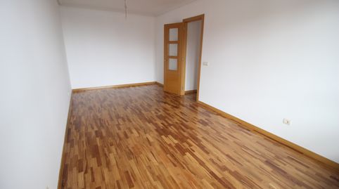 Foto 2 de Piso en venta en Luanco - Aramar - Antromero, Asturias