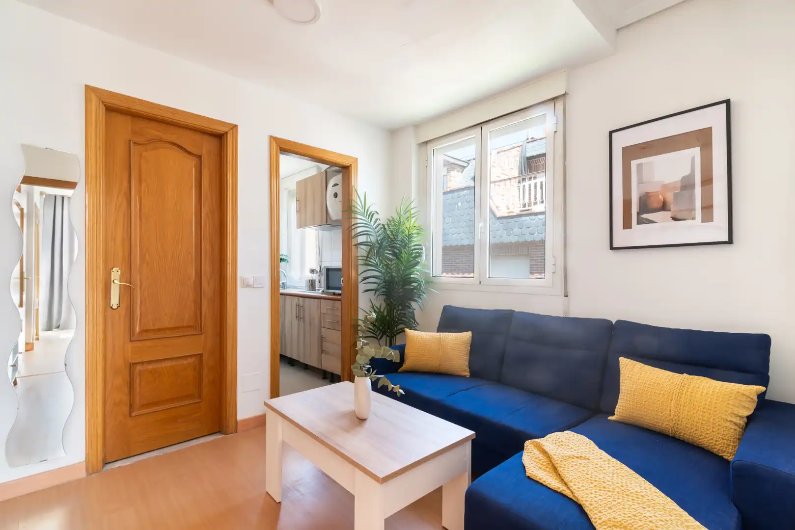 Sala de estar de Piso de alquiler en Madrid con Aire acondicionado, Calefacción y Amueblado