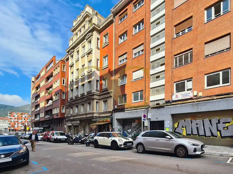 Pis amb ascensor en venda a Calle General Zuvillaga, imagen 43
