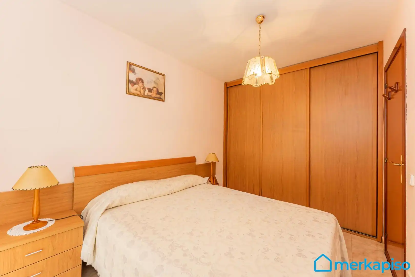 Habitación de Casa adosada en venta en Viladecans con Calefacción, Jardín privado y Terraza