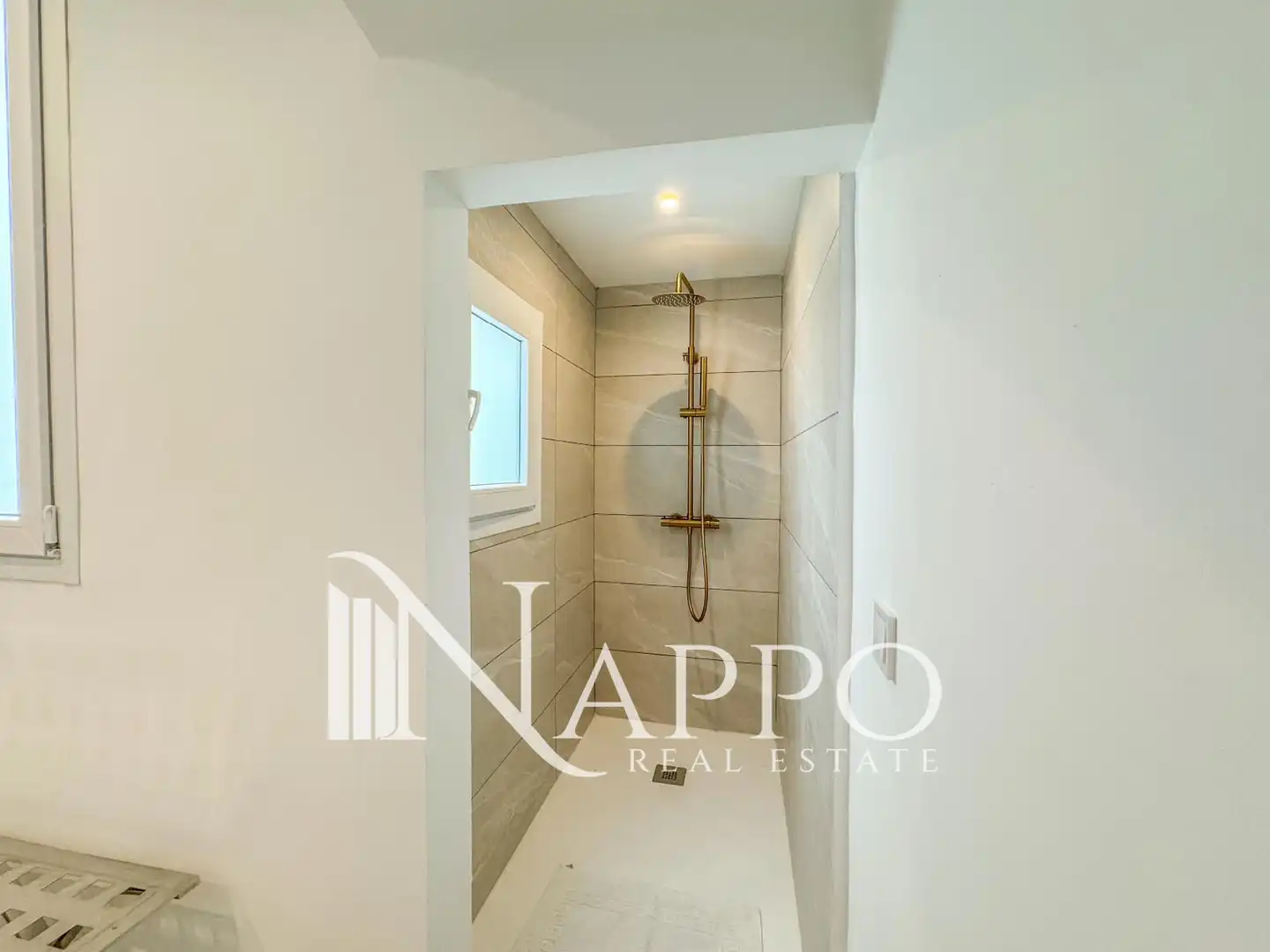 Bathroom of Flat for rent in  Palma de Mallorca  with Air Conditioner, Terrace and Furnished