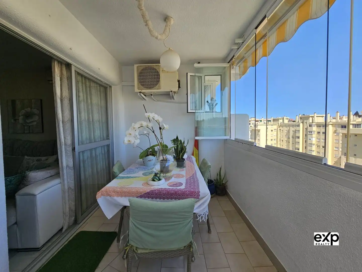 Balcony of Flat for sale in Fuengirola  with Air Conditioner, Swimming Pool and Furnished