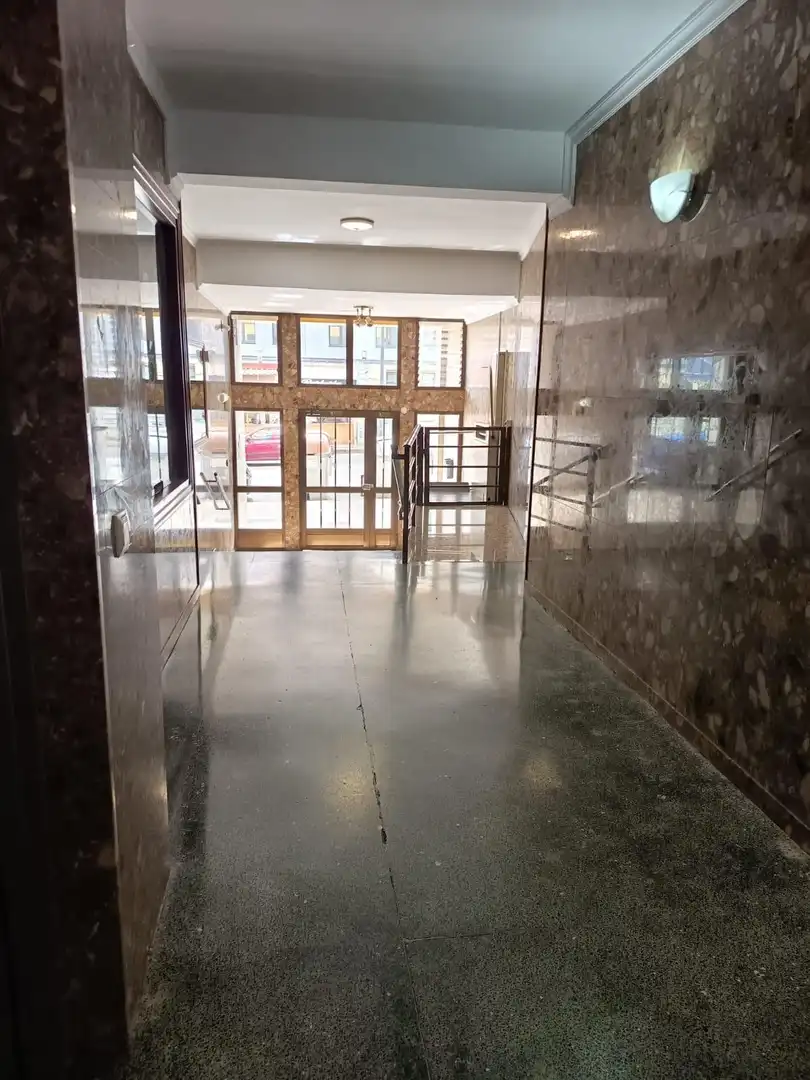 Piso en venta en Avilés con Calefacción y Terraza