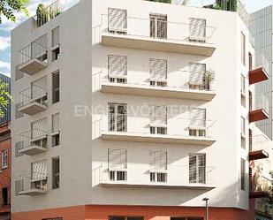 Exterior view of Apartment for sale in  Barcelona Capital  with Air Conditioner, Heating and Private garden