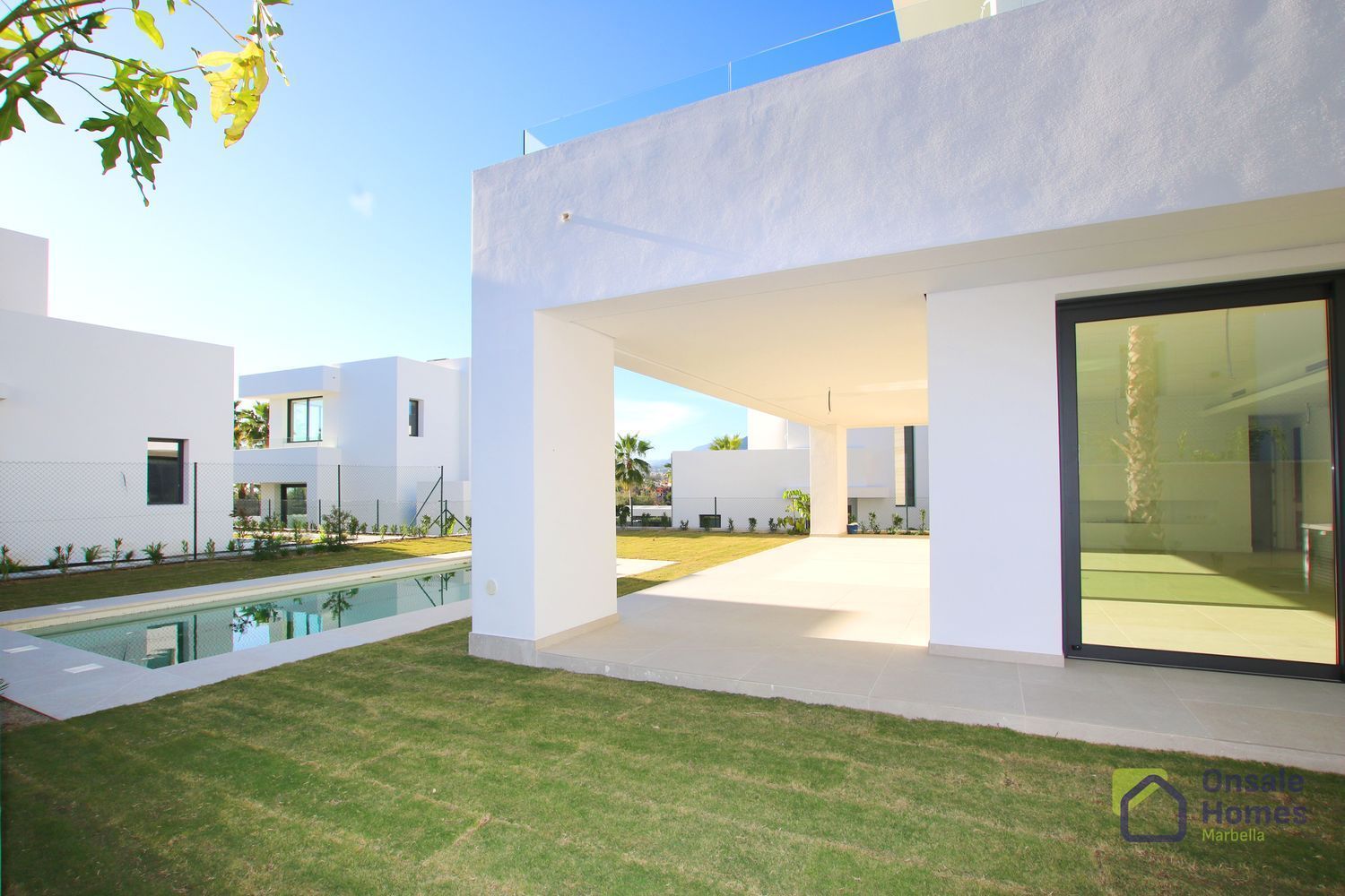 Exterior view of House or chalet for sale in Marbella  with Air Conditioner, Heating and Private garden