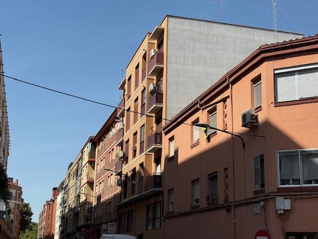 Piso en Venta en C/ Mariano Balsega en Arrabal