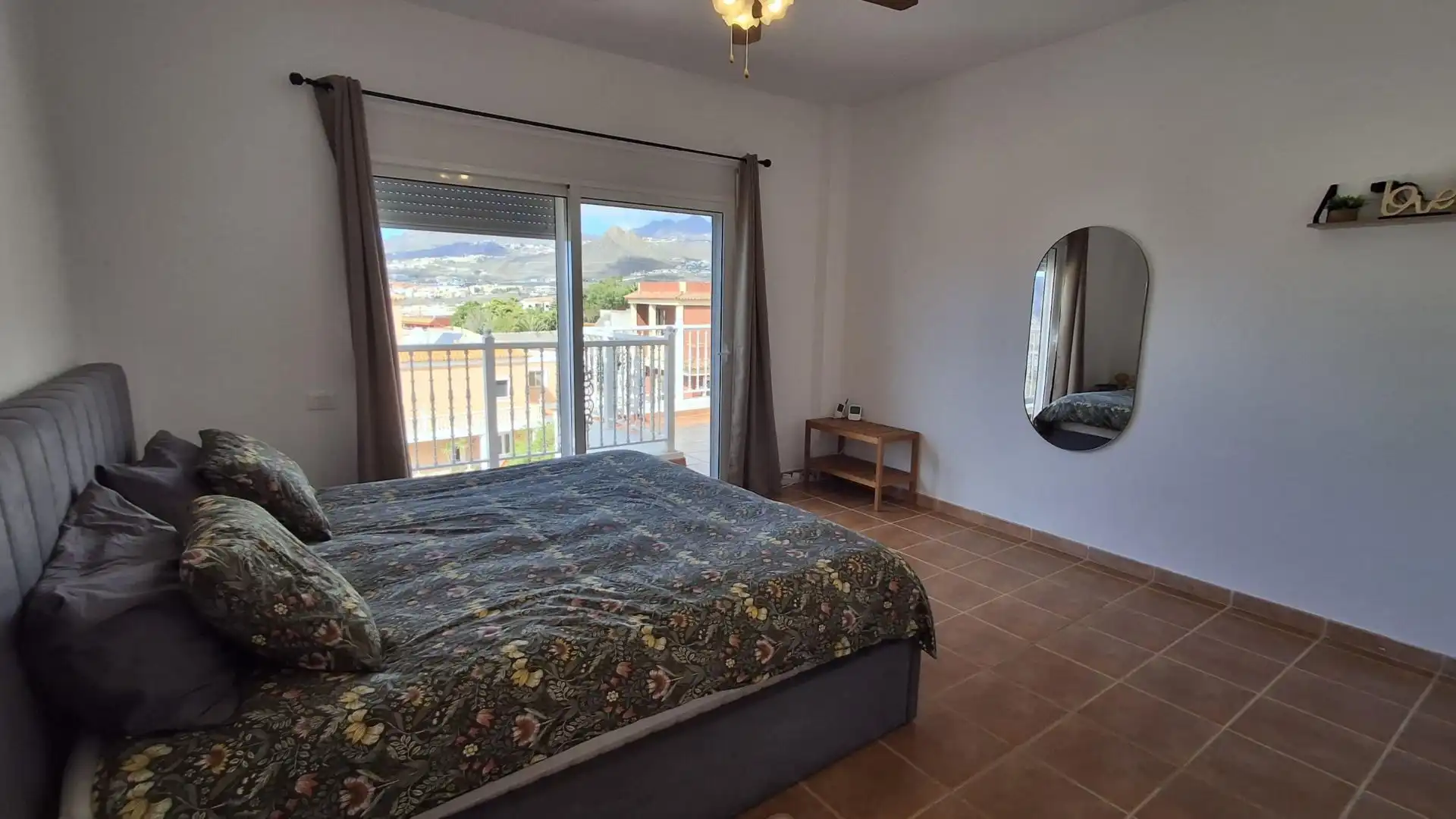 Habitación de Casa o chalet en venta en Arona con Aire acondicionado, Jardín privado y Terraza