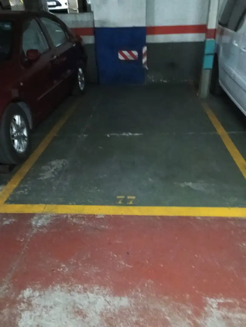 Aparcament de Garatge en venda en Badalona