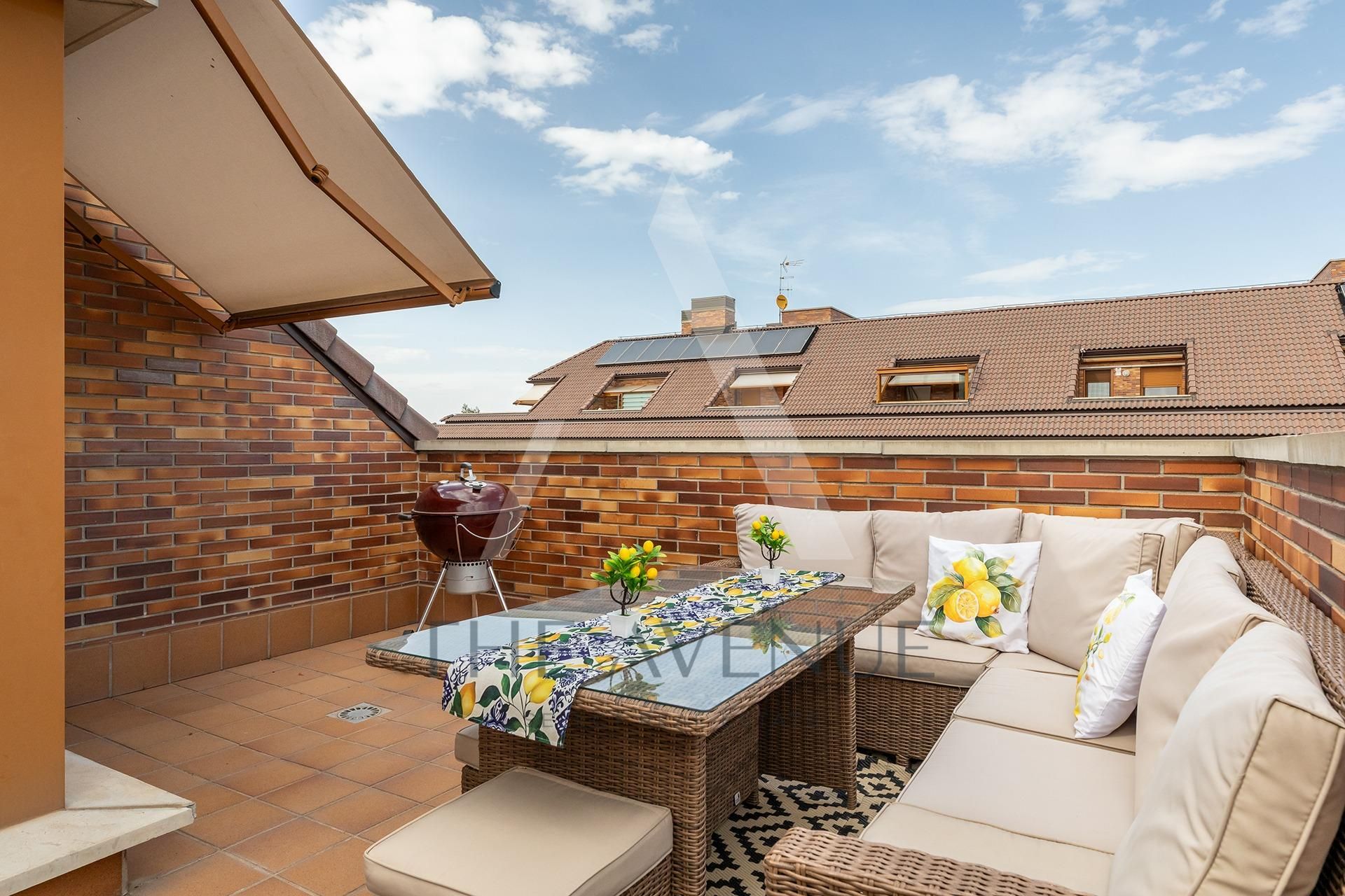 Terrassa de Àtic en venda en Boadilla del Monte amb Calefacció, Jardí privat i Terrassa