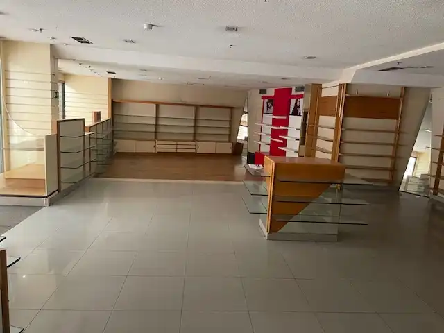 Local comercial en venta en Avenida de la Constitución, imagen 9