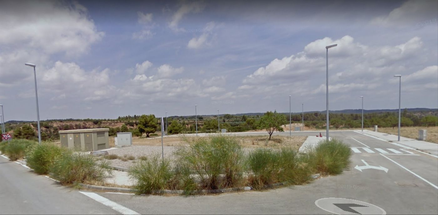 Industrial land for sale in Arnes