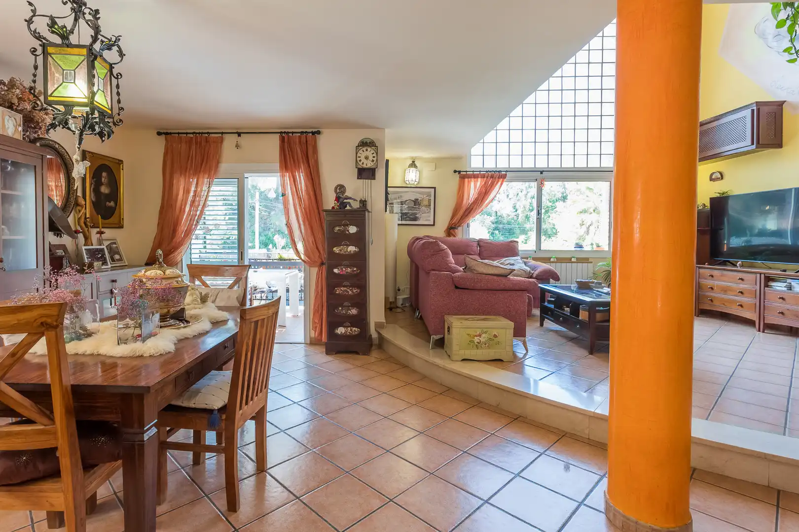Comedor de Casa o chalet en venta en Gavà con Calefacción, Piscina y Horno