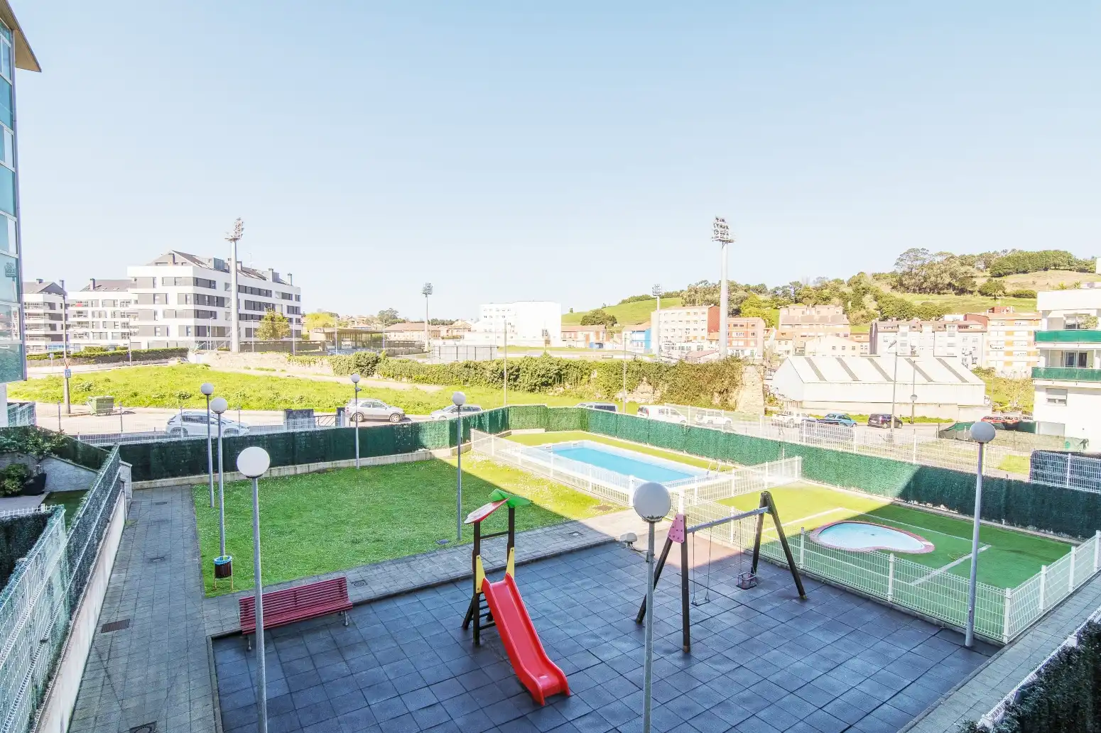 Terrasse von Wohnung zum Verkauf in Gozón mit Heizung, Privatgarten und Abstellraum