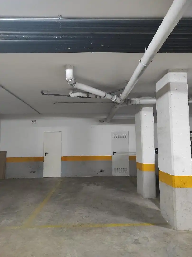 Parkplatz von Garage zum Verkauf in Valencia