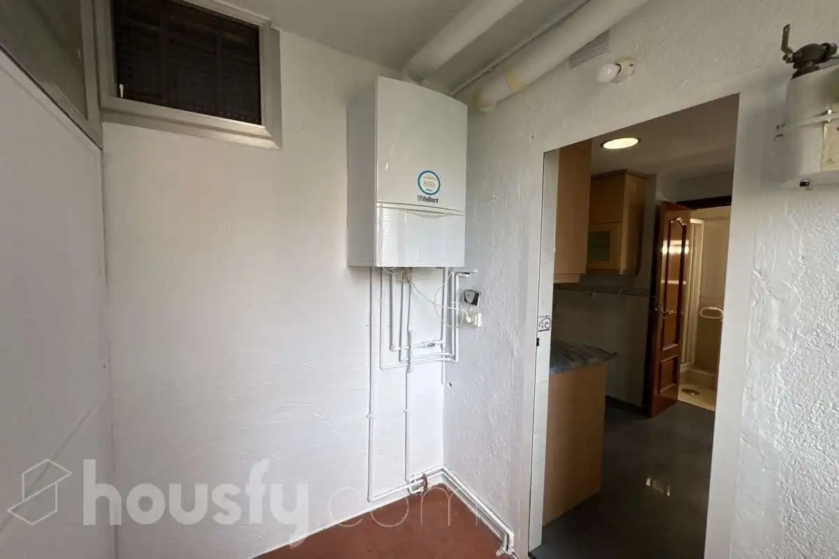 Flat for rent in Calle de Perú, Valleaguado - La Cañada
