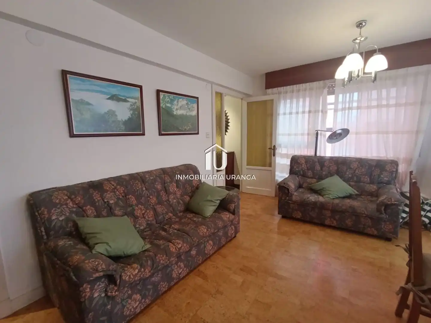 Sala de estar de Piso en venta en Laredo con Terraza y Amueblado