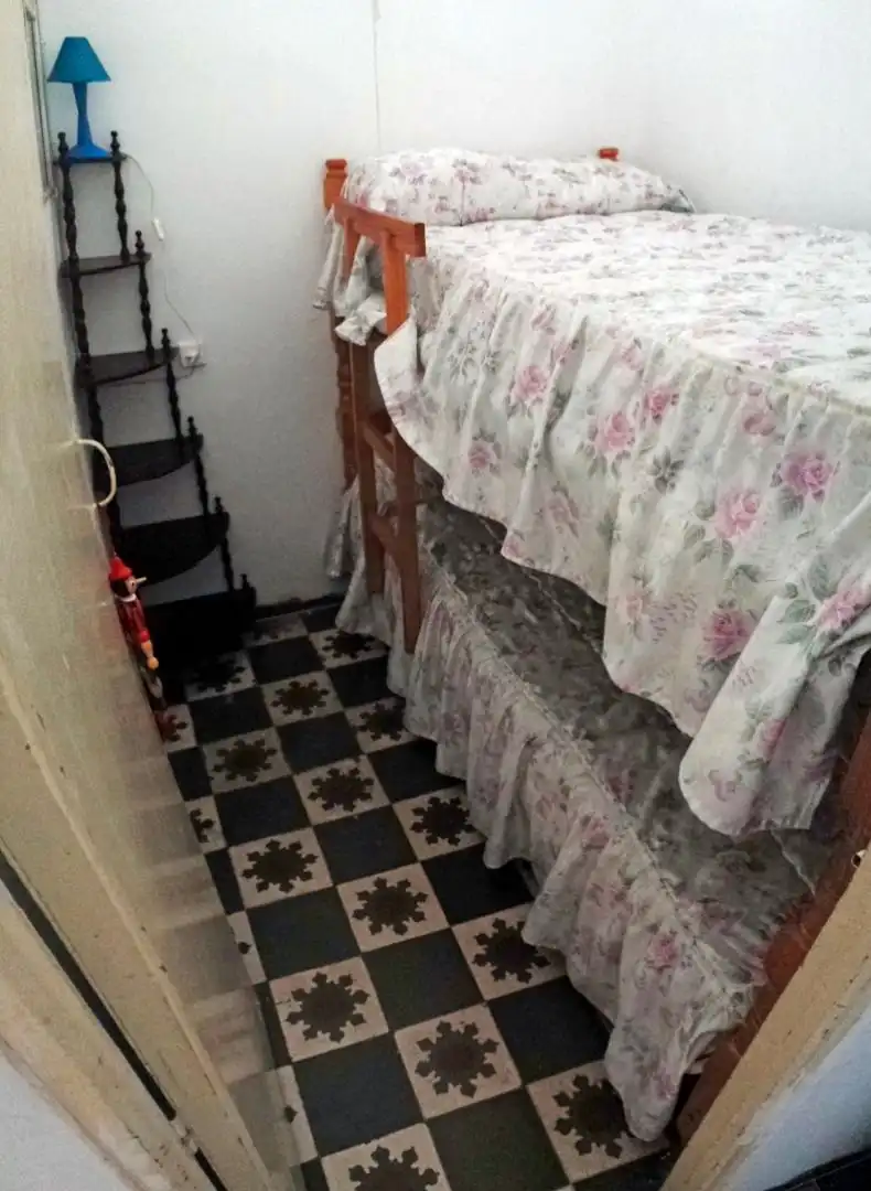 Dormitori de Pis en venda en Trujillo amb Moblat, Rentadora i Balcó