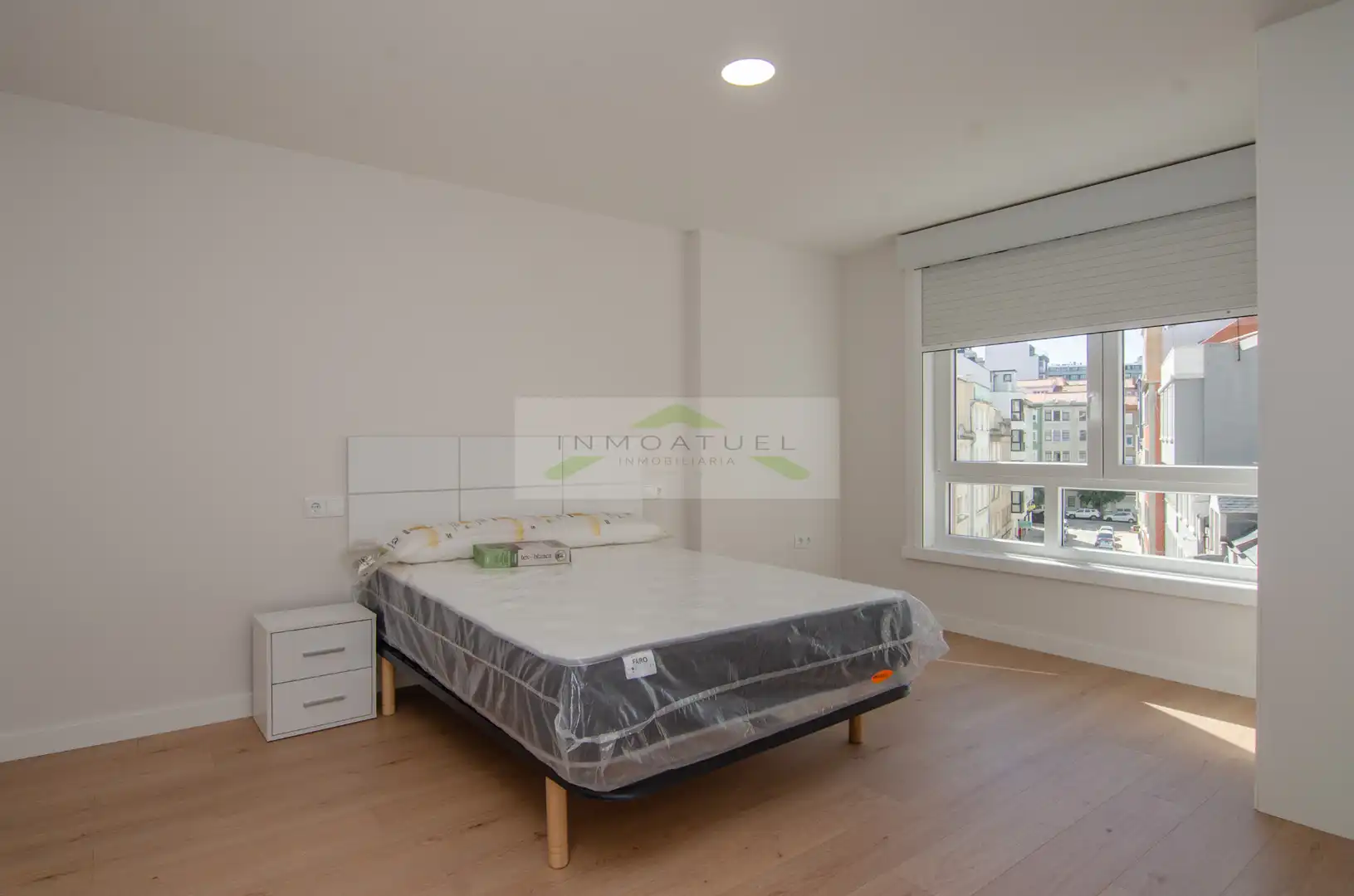 Habitación de Piso de alquiler en A Coruña Capital  con Calefacción, Amueblado y Horno