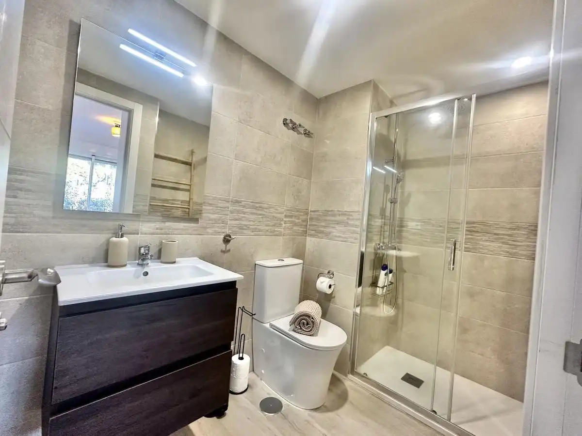 Baño de Piso en venta en Marbella con Terraza