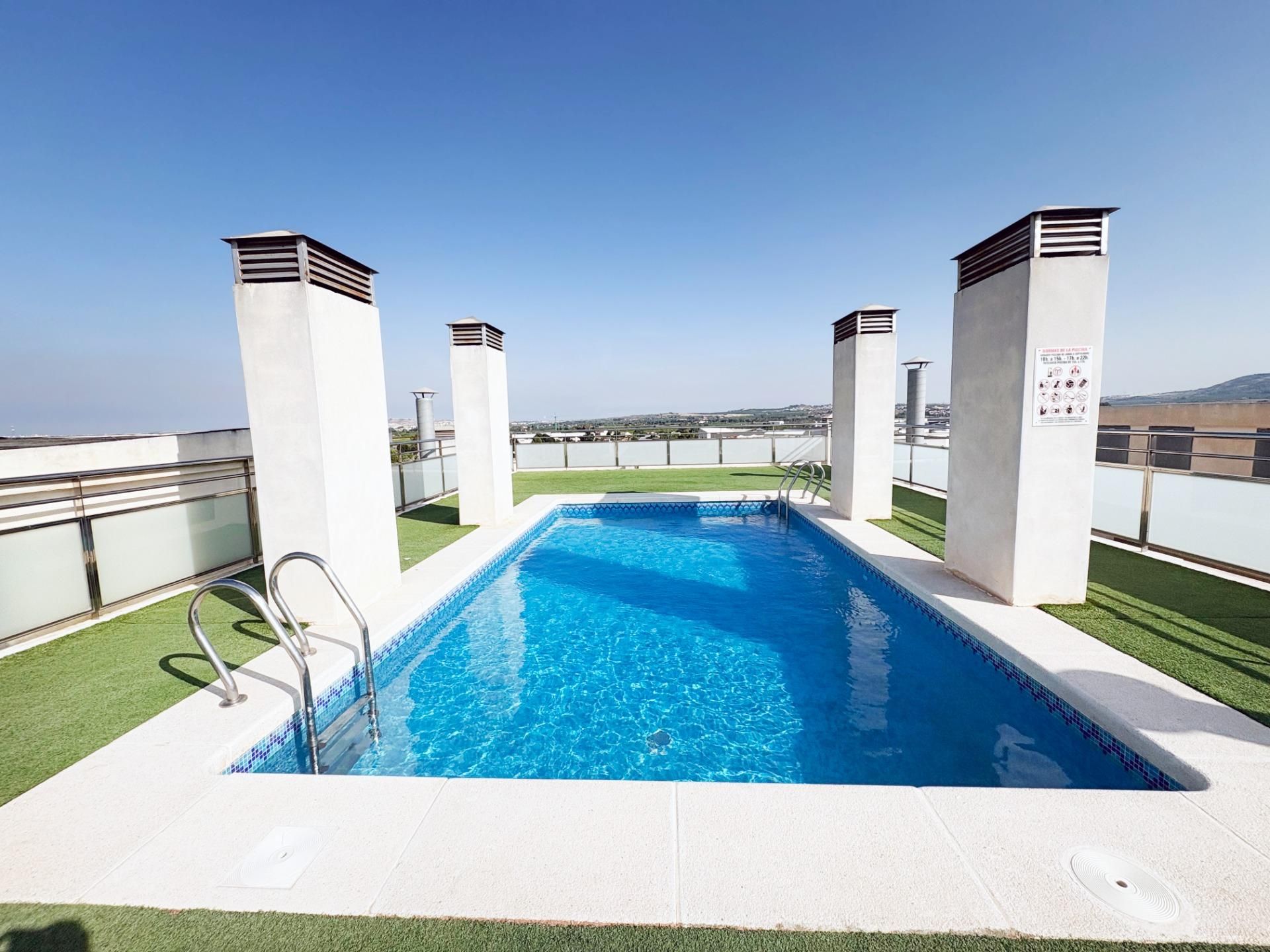 Piscina de Apartament en venda en Almoradí amb Terrassa, Traster i Balcó