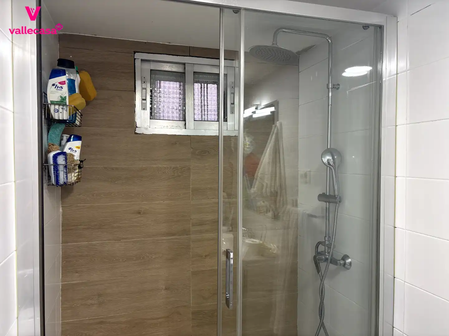 Baño de Casa adosada en venta en Madrid con Aire acondicionado, Parquet y Terraza