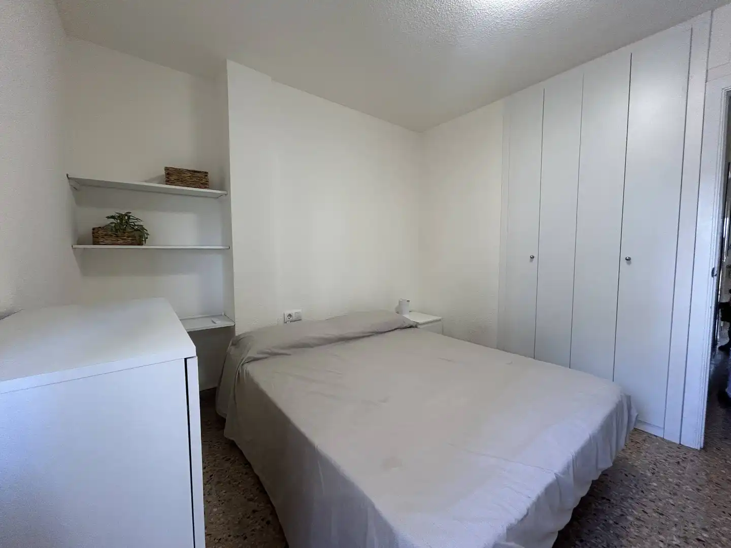 Dormitori de Apartament de lloguer en La Pobla de Farnals amb Moblat i Piscina comunitària