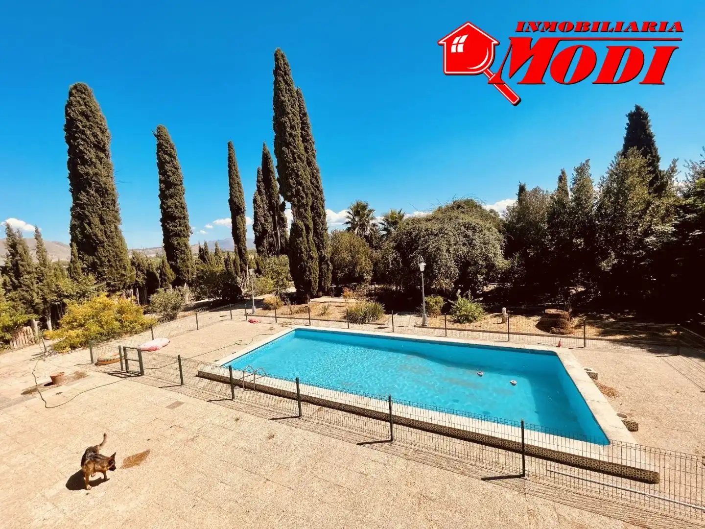 Schwimmbecken von Country house zum Verkauf in Santa Fe mit Klimaanlage, Heizung und Privatgarten