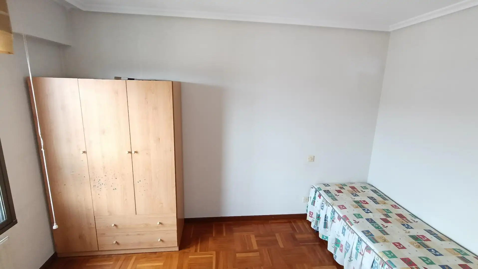 Dormitori de Pis en venda en Burgos amb Calefacció, Parquet i Traster