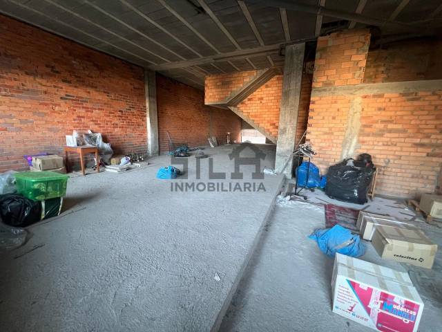 Local comercial en Venta en AVDA. PORTUGAL en Couto