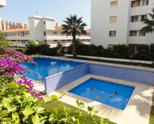 Piscina de Apartament en venda en Benalmádena amb Calefacció, Terrassa i Traster