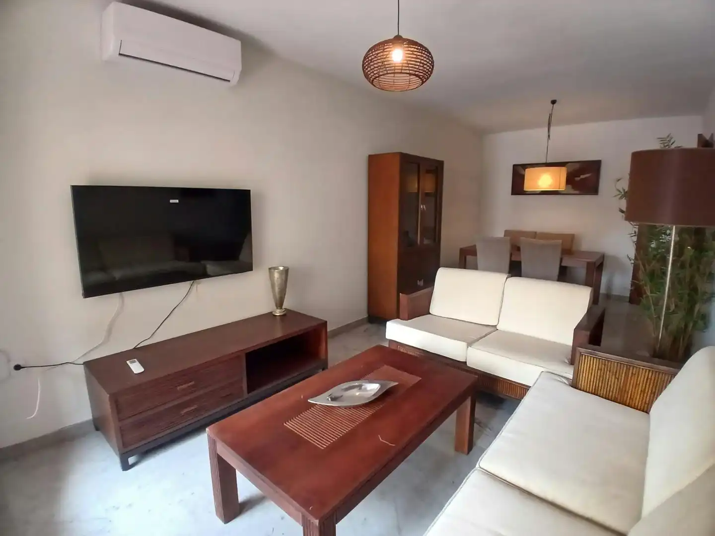 Wohnzimmer von Wohnung zur Miete in Málaga mit Klimaanlage und Alarm