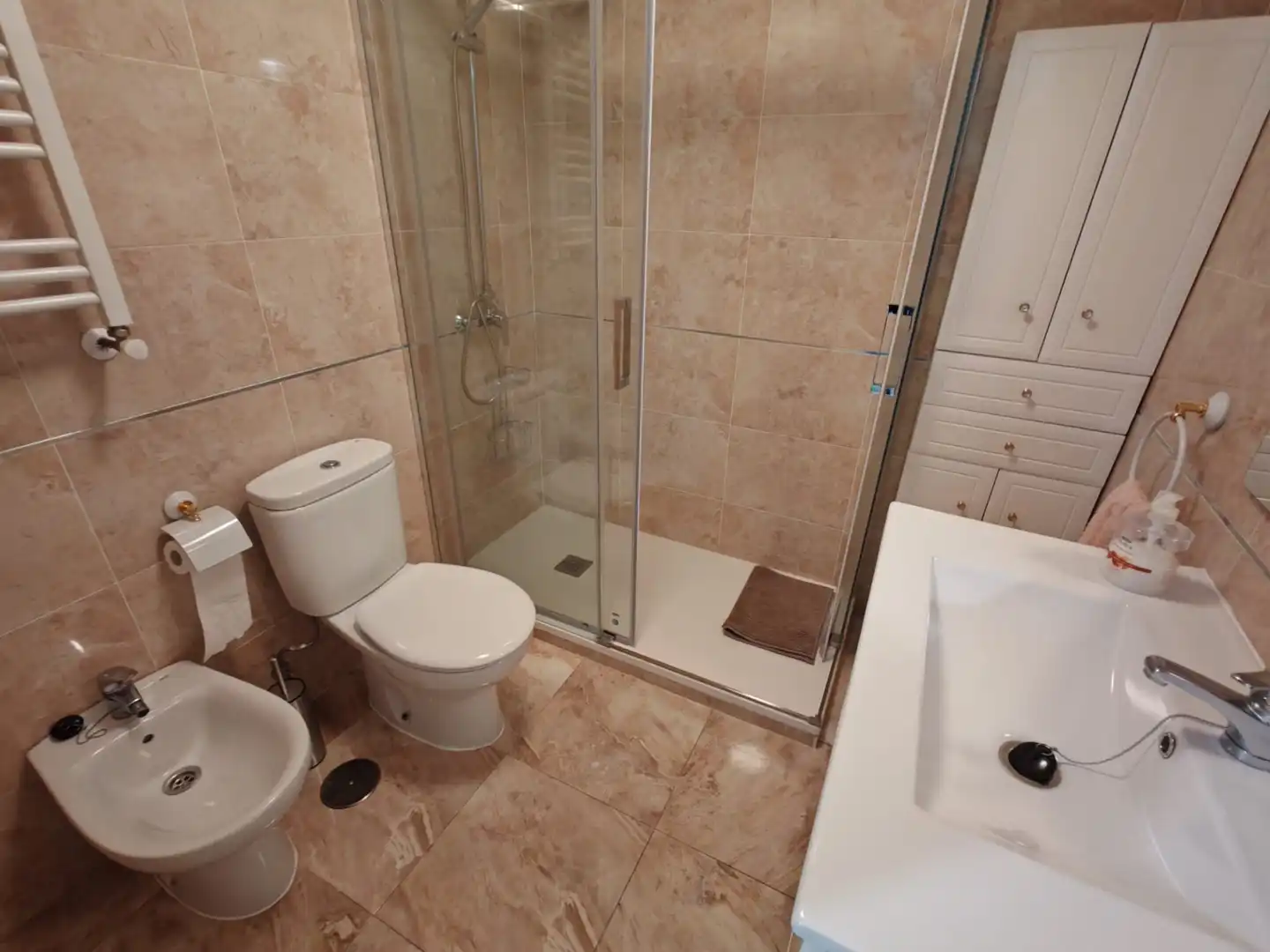 Wohnung zur Miete in Calle Nápoles, Sur - PAU 4