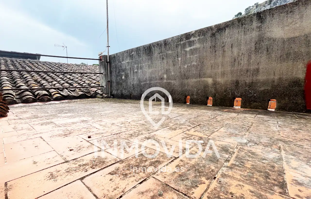 Vista exterior de Casa o xalet en venda en Xàtiva amb Terrassa i Traster
